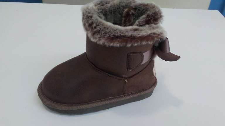 Botas tipo UGG marrón conguitos